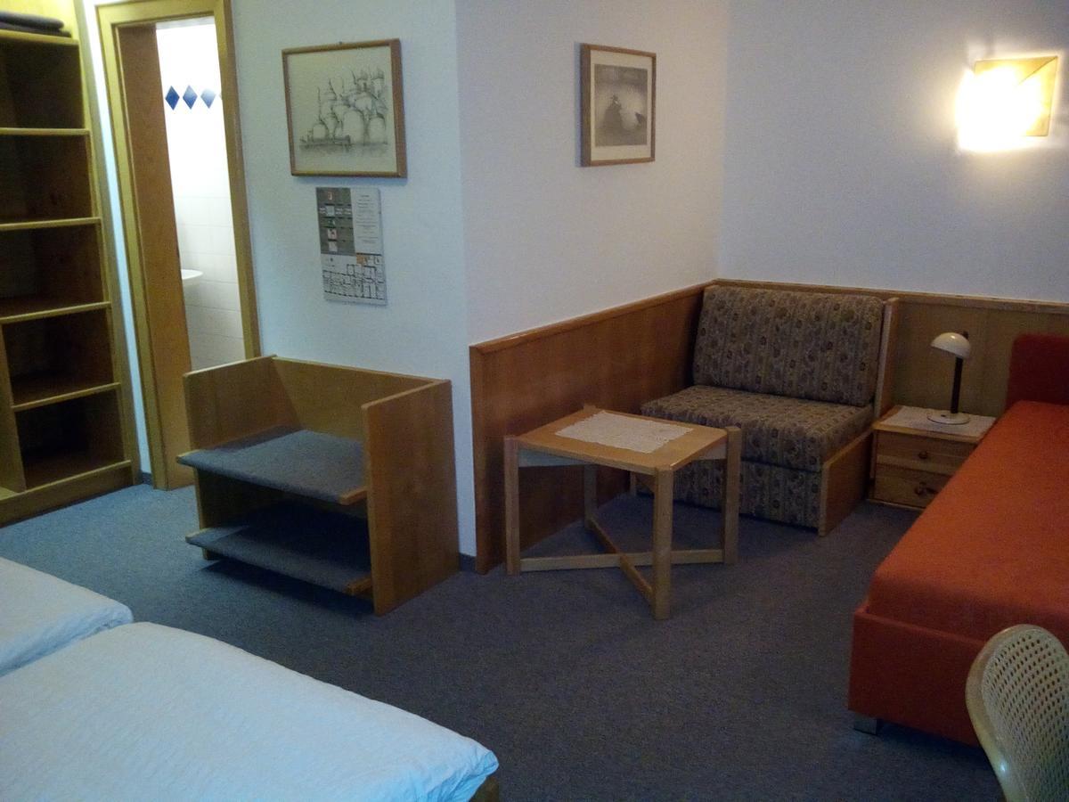 Hotel Zum Goldenen Hirschen Göstling an der Ybbs Eksteriør bilde