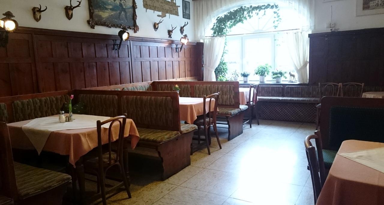 Hotel Zum Goldenen Hirschen Göstling an der Ybbs Eksteriør bilde